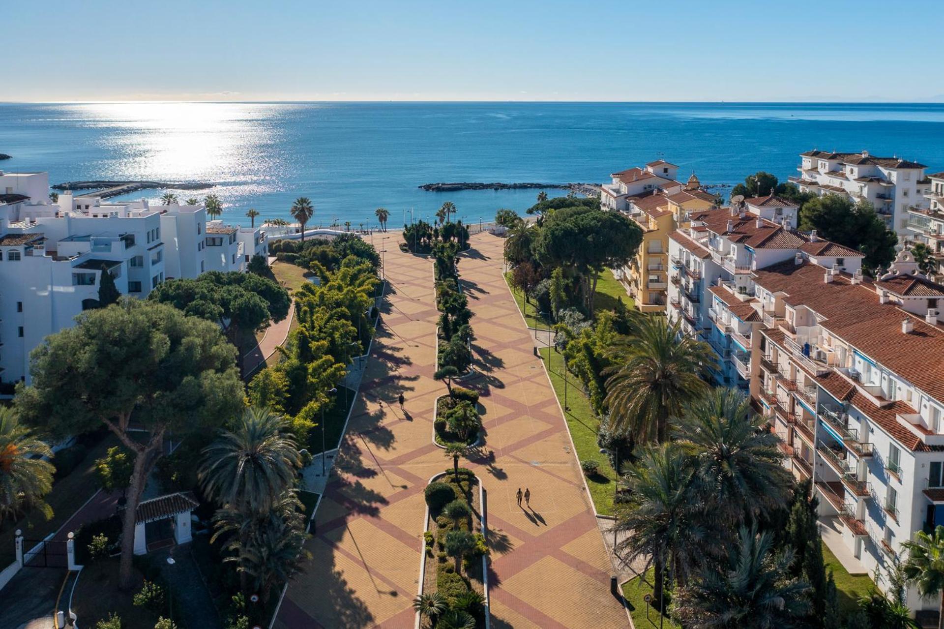 Atico En Puerto Banus Frente Al Mar Marbella