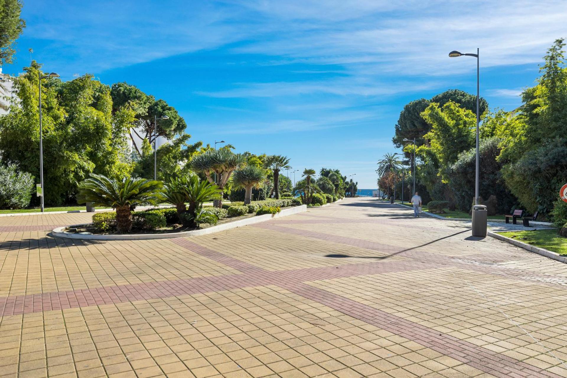 Atico En Puerto Banus Frente Al Mar Marbella
