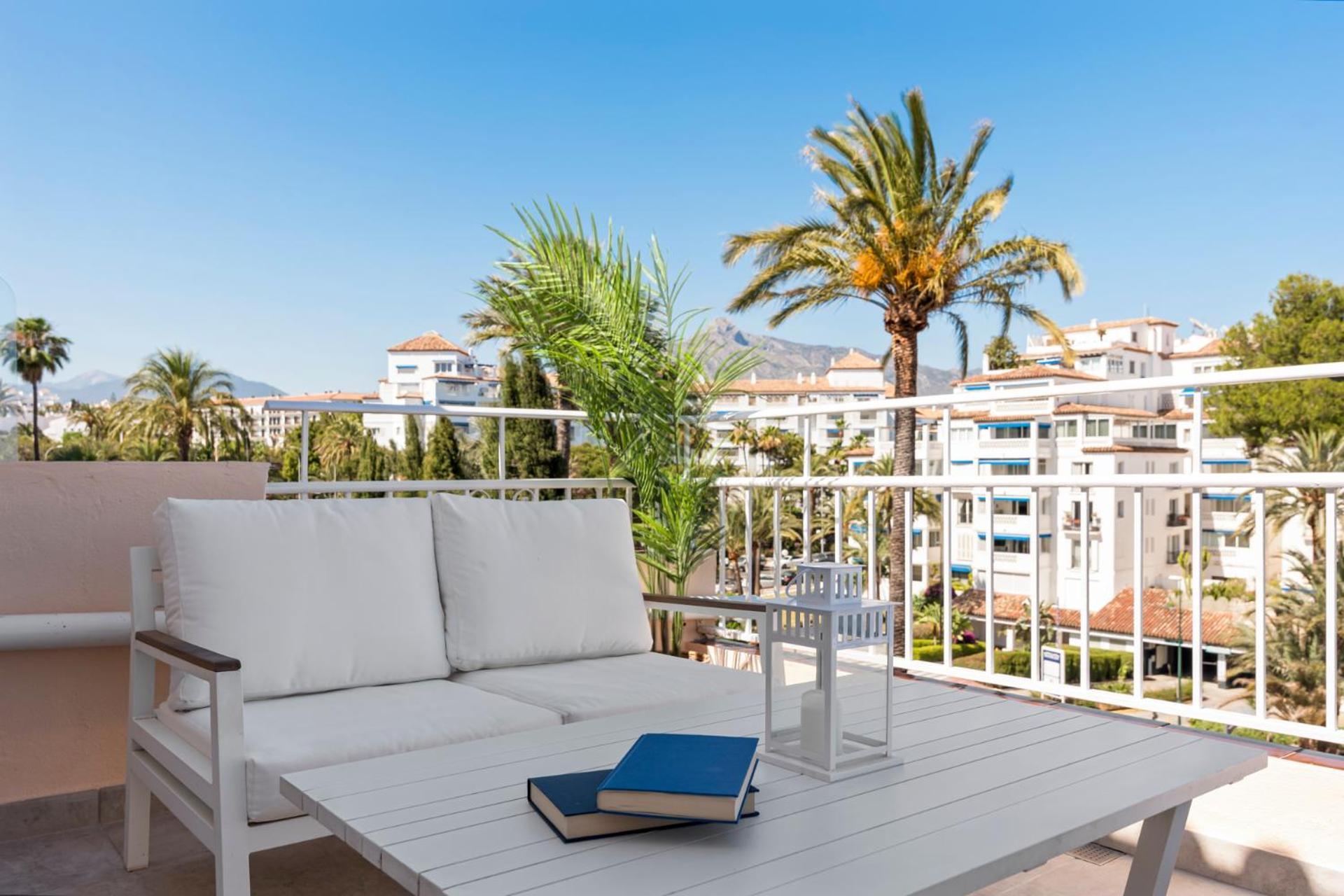 Apartment Atico En Puerto Banus Frente Al Mar Marbella