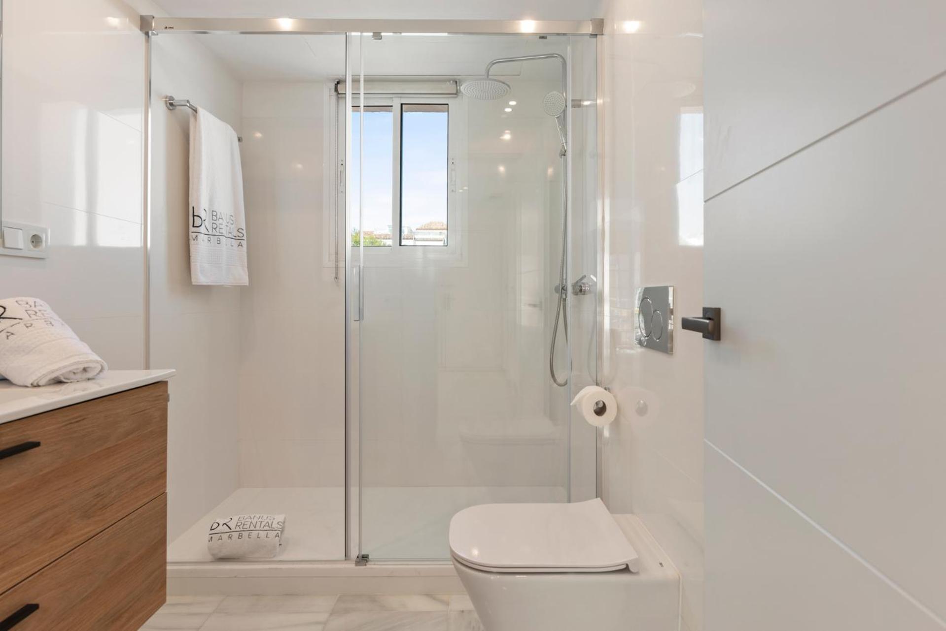 Atico En Puerto Banus Frente Al Mar Apartemen *