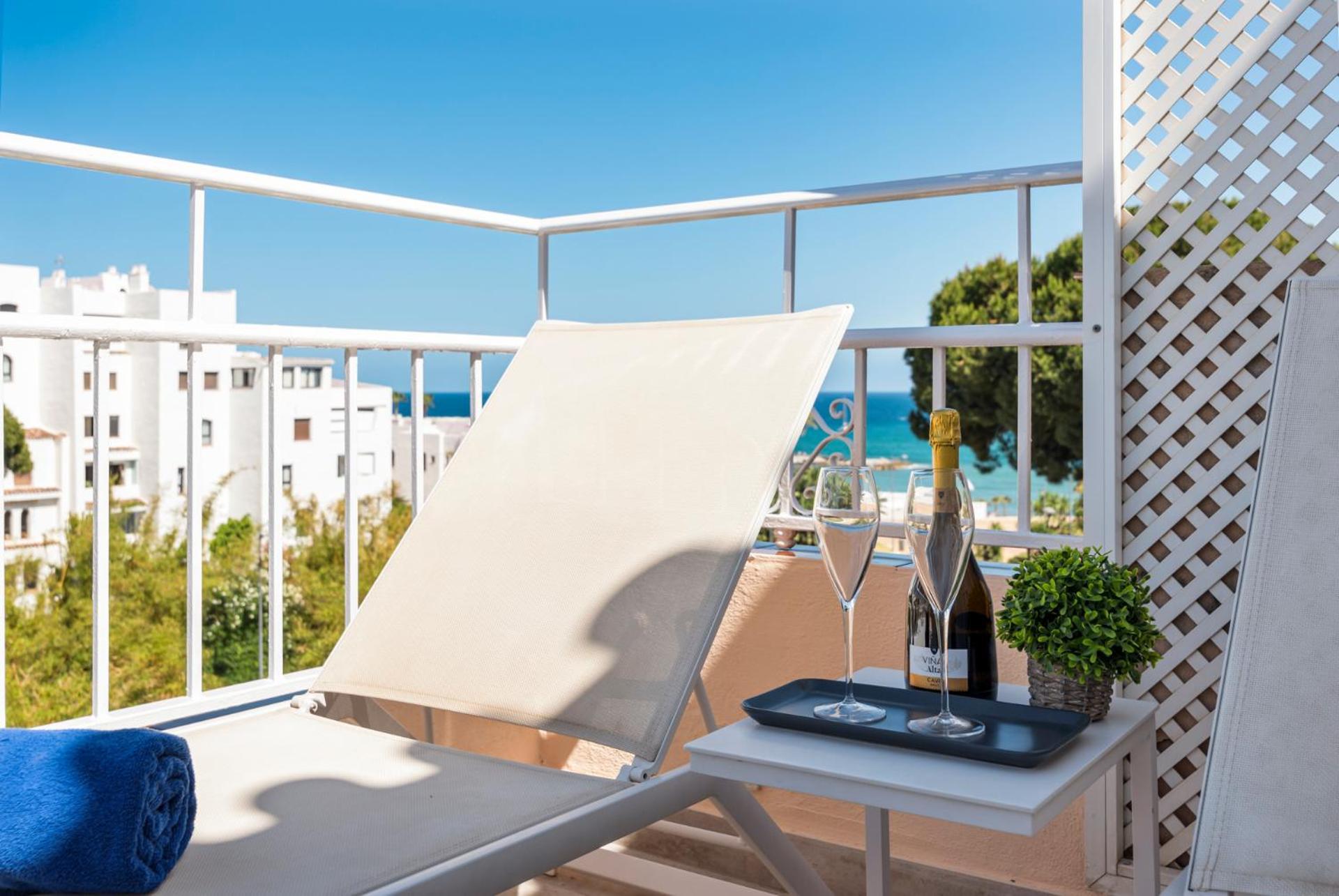 Apartemen Atico En Puerto Banus Frente Al Mar Marbella